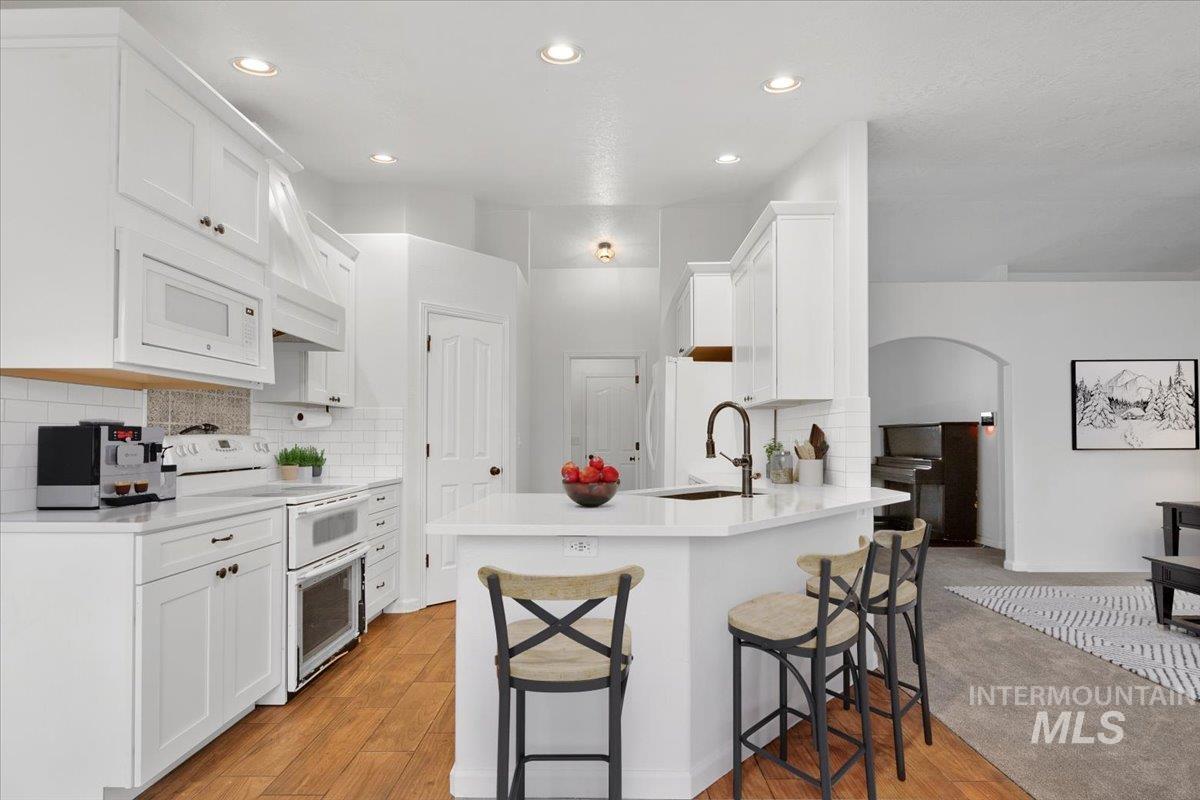 411 Hawthorne St, Nampa, Idaho 83686, 4 Bedrooms, 2 Bathrooms, Residential For Sale, Price $470,000, 98970032