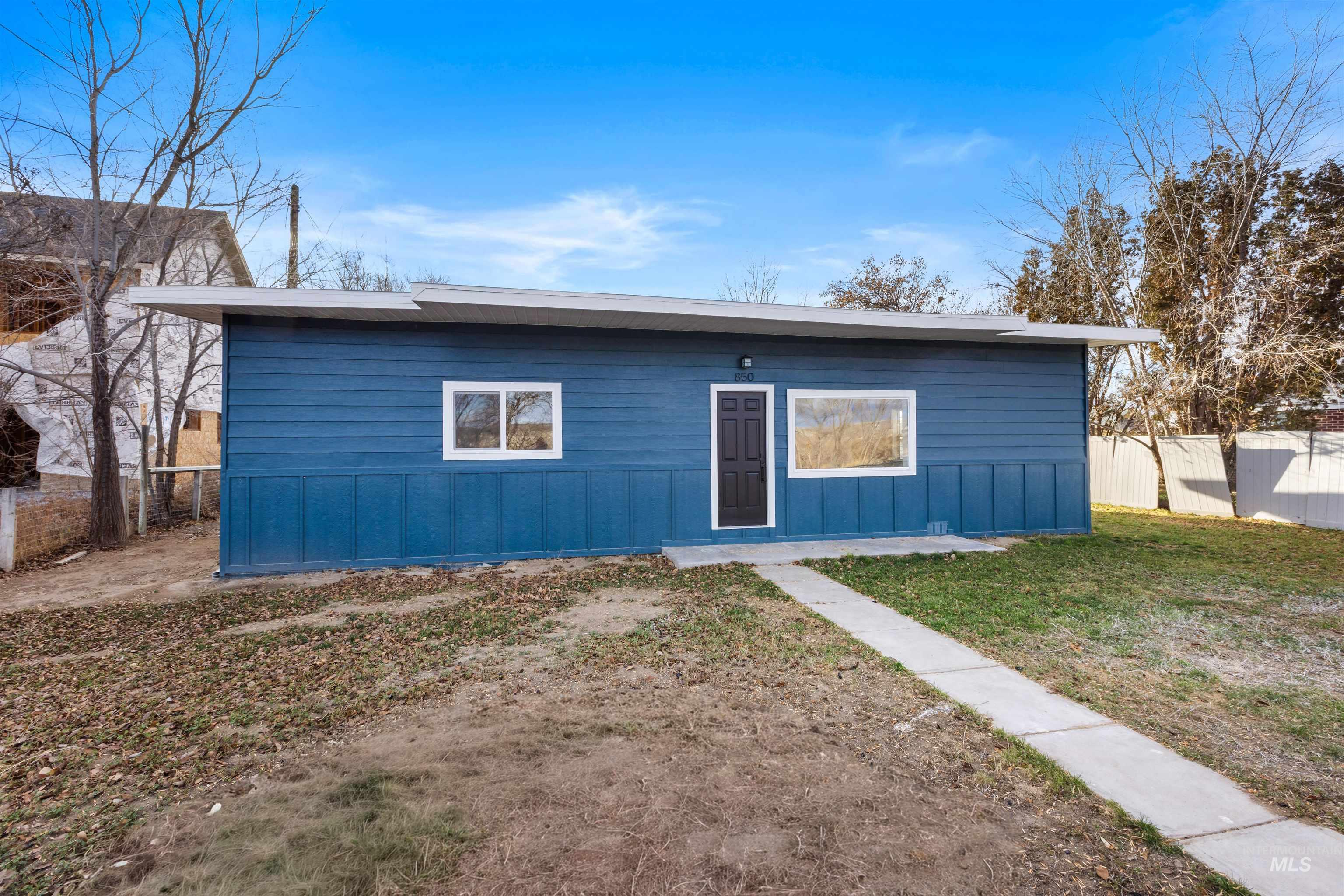 850 Riverside Ave, Grand View, Idaho 83624, 3 Bedrooms, 1 Bathroom, Residential For Sale, Price $239,990, 98970035