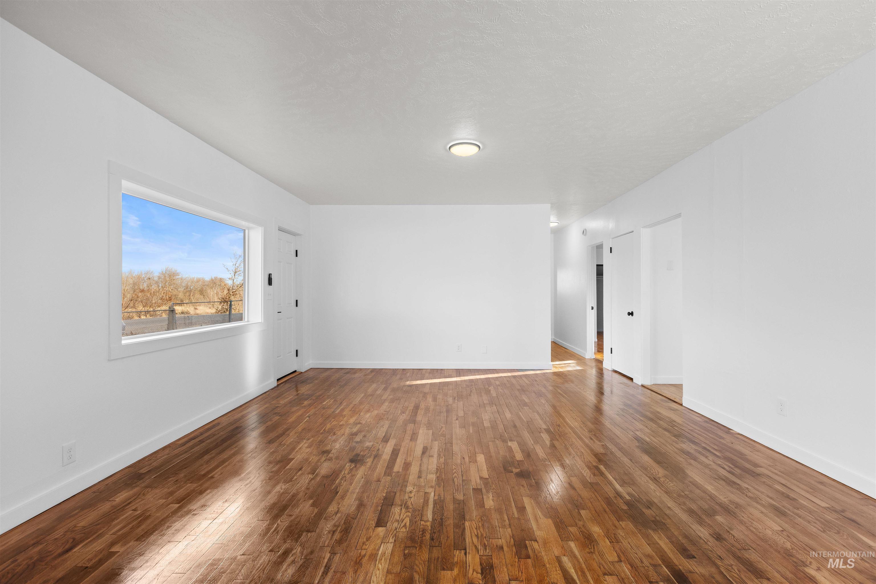 850 Riverside Ave, Grand View, Idaho 83624, 3 Bedrooms, 1 Bathroom, Residential For Sale, Price $239,990, 98970035