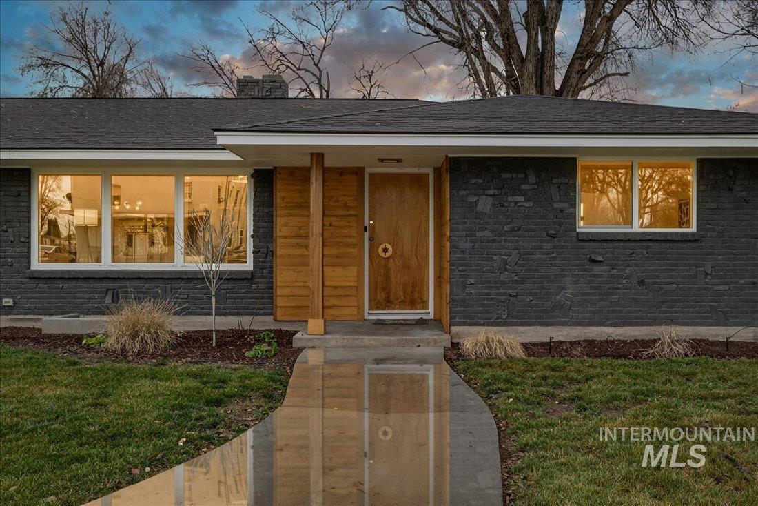 2220 S Indiana Ave, Caldwell, Idaho 83605, 1 Bedroom, 1 Bathroom, Residential Income For Sale, Price $850,000,MLS 98970038