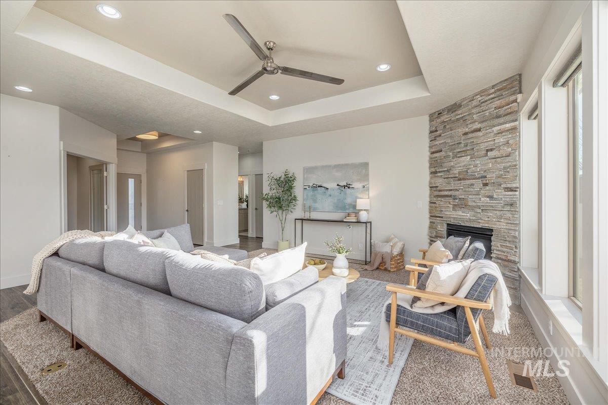 2415 W Sheridan Ave, Nampa, Idaho 83686, 3 Bedrooms, 2 Bathrooms, Residential For Sale, Price $485,000, 98970040