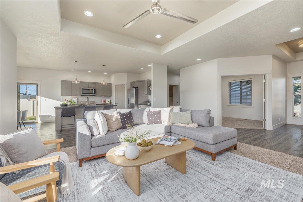 2415 W Sheridan Ave, Nampa, Idaho 83686, 3 Bedrooms, 2 Bathrooms, Residential For Sale, Price $485,000, 98970040