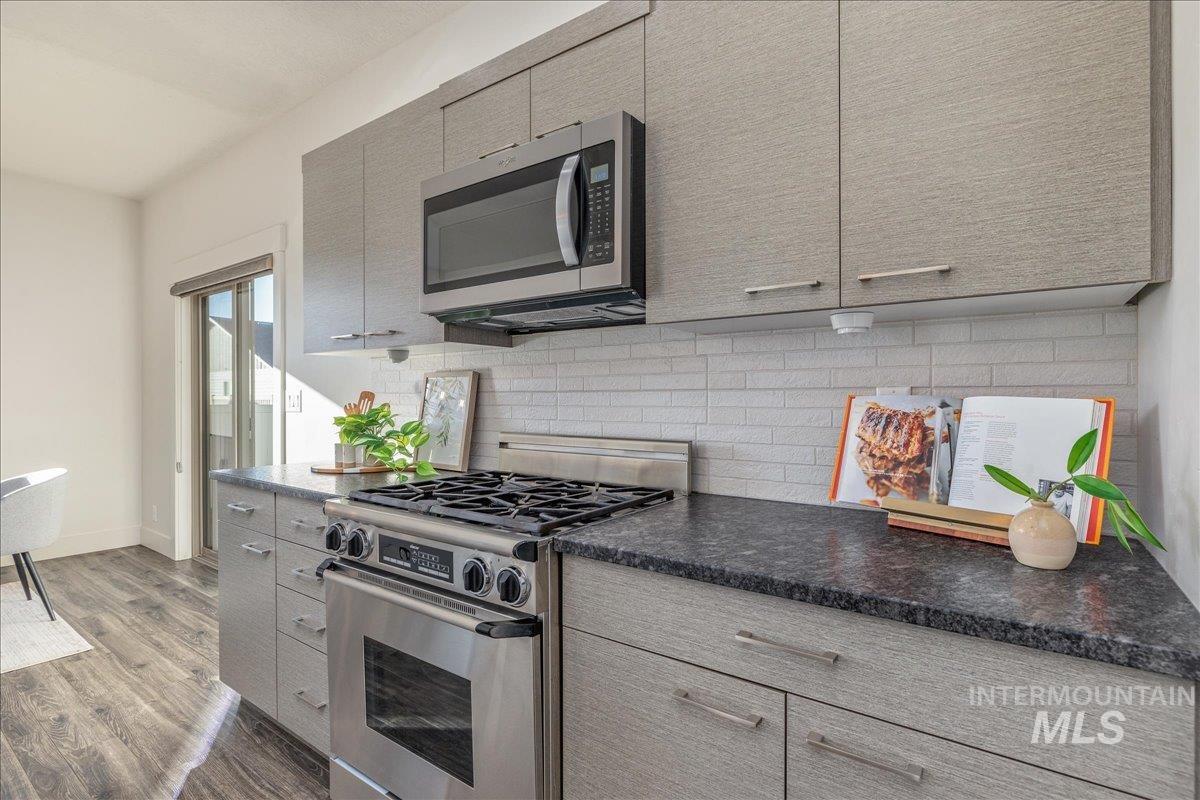 2415 W Sheridan Ave, Nampa, Idaho 83686, 3 Bedrooms, 2 Bathrooms, Residential For Sale, Price $485,000, 98970040