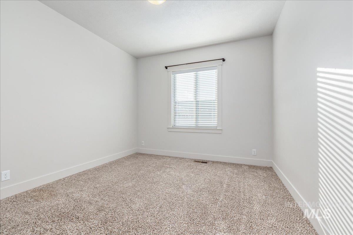 2415 W Sheridan Ave, Nampa, Idaho 83686, 3 Bedrooms, 2 Bathrooms, Residential For Sale, Price $485,000, 98970040