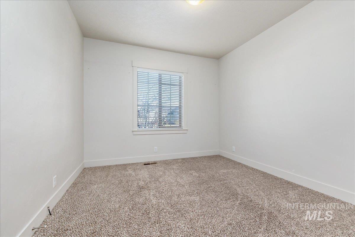 2415 W Sheridan Ave, Nampa, Idaho 83686, 3 Bedrooms, 2 Bathrooms, Residential For Sale, Price $485,000, 98970040