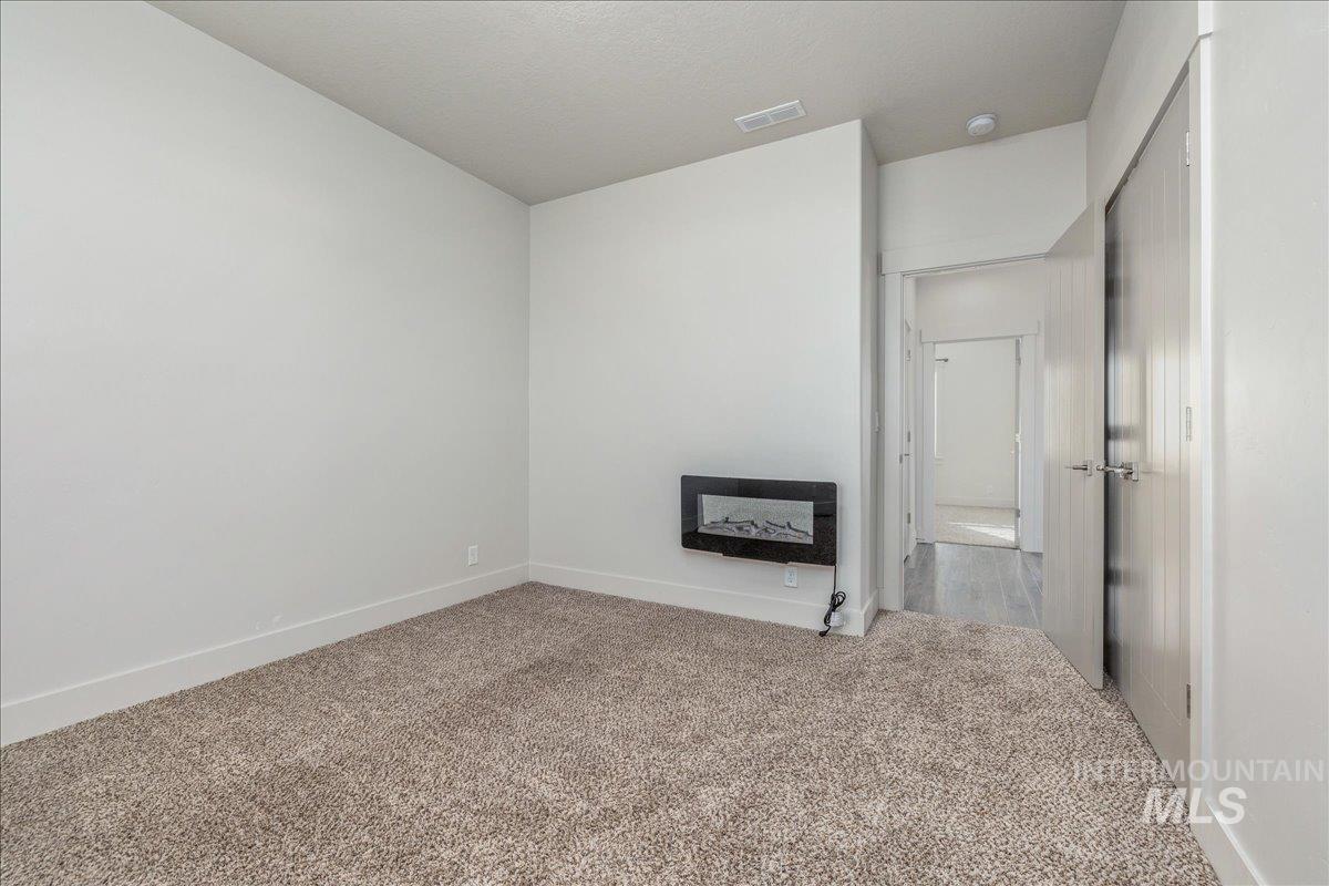 2415 W Sheridan Ave, Nampa, Idaho 83686, 3 Bedrooms, 2 Bathrooms, Residential For Sale, Price $485,000, 98970040