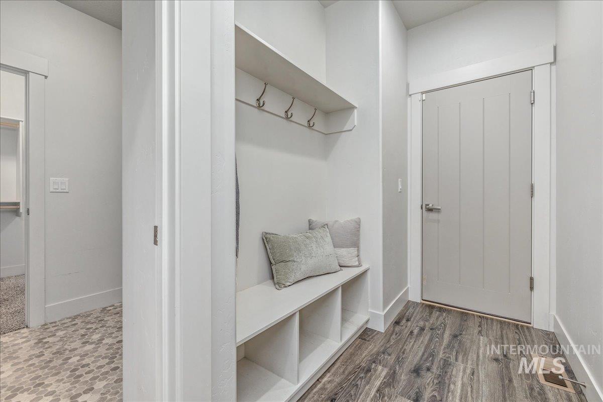 2415 W Sheridan Ave, Nampa, Idaho 83686, 3 Bedrooms, 2 Bathrooms, Residential For Sale, Price $485,000, 98970040