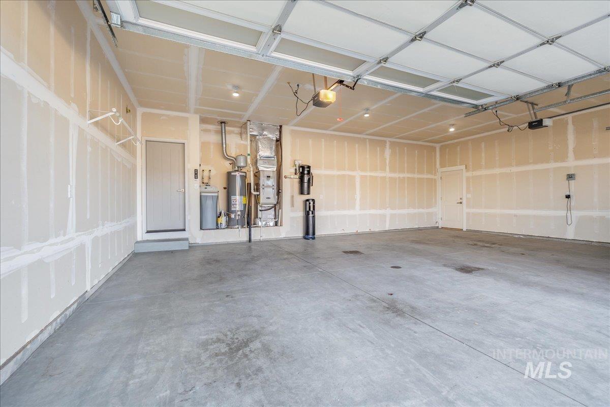 2415 W Sheridan Ave, Nampa, Idaho 83686, 3 Bedrooms, 2 Bathrooms, Residential For Sale, Price $485,000, 98970040