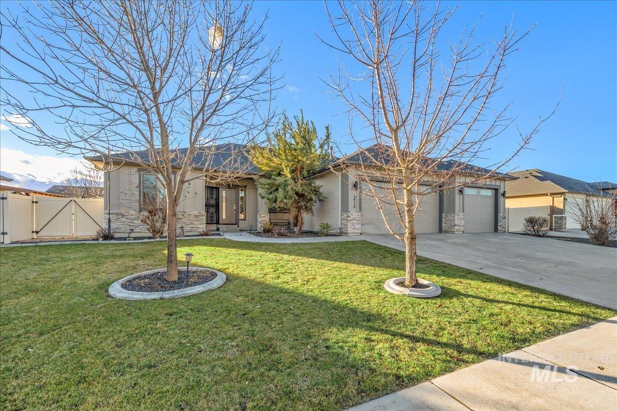 2415 W Sheridan Ave, Nampa, Idaho 83686, 3 Bedrooms, 2 Bathrooms, Residential For Sale, Price $485,000, 98970040