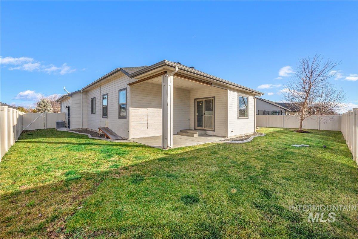 2415 W Sheridan Ave, Nampa, Idaho 83686, 3 Bedrooms, 2 Bathrooms, Residential For Sale, Price $485,000, 98970040