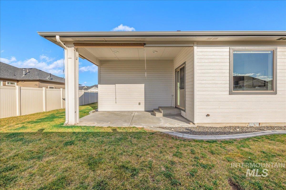 2415 W Sheridan Ave, Nampa, Idaho 83686, 3 Bedrooms, 2 Bathrooms, Residential For Sale, Price $485,000, 98970040