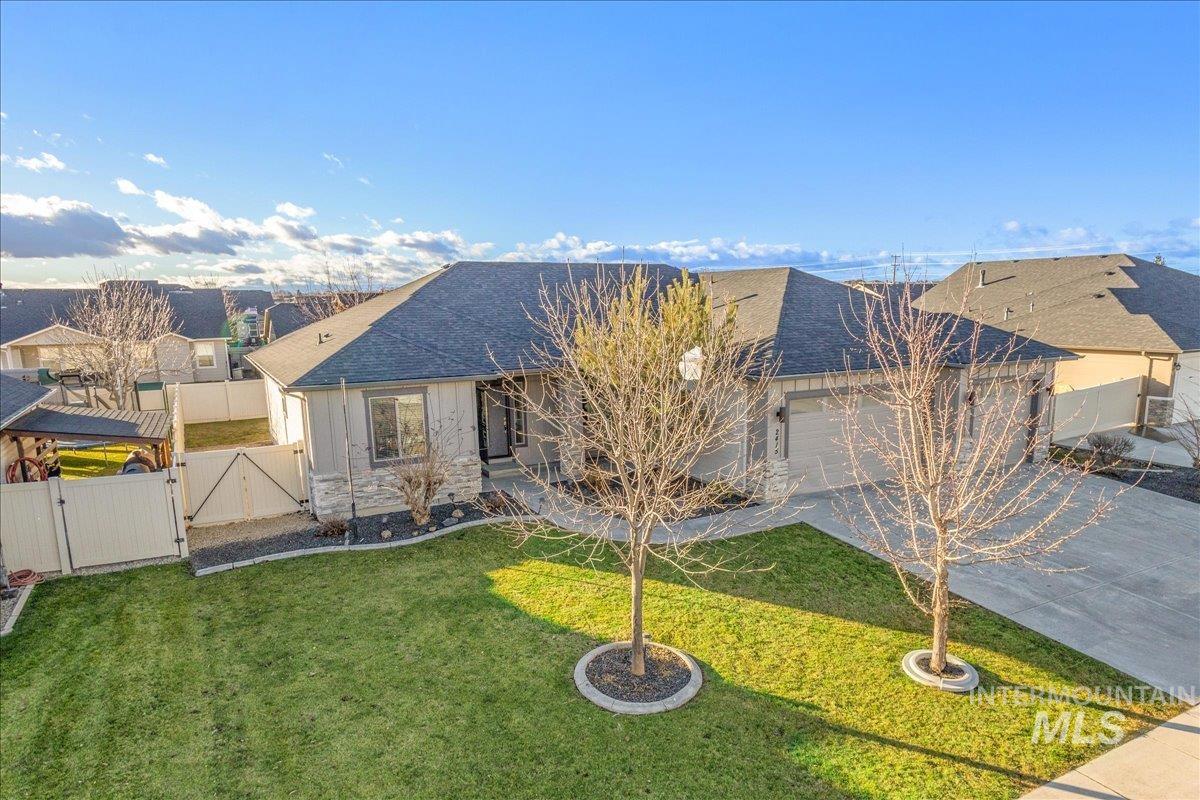 2415 W Sheridan Ave, Nampa, Idaho 83686, 3 Bedrooms, 2 Bathrooms, Residential For Sale, Price $485,000, 98970040