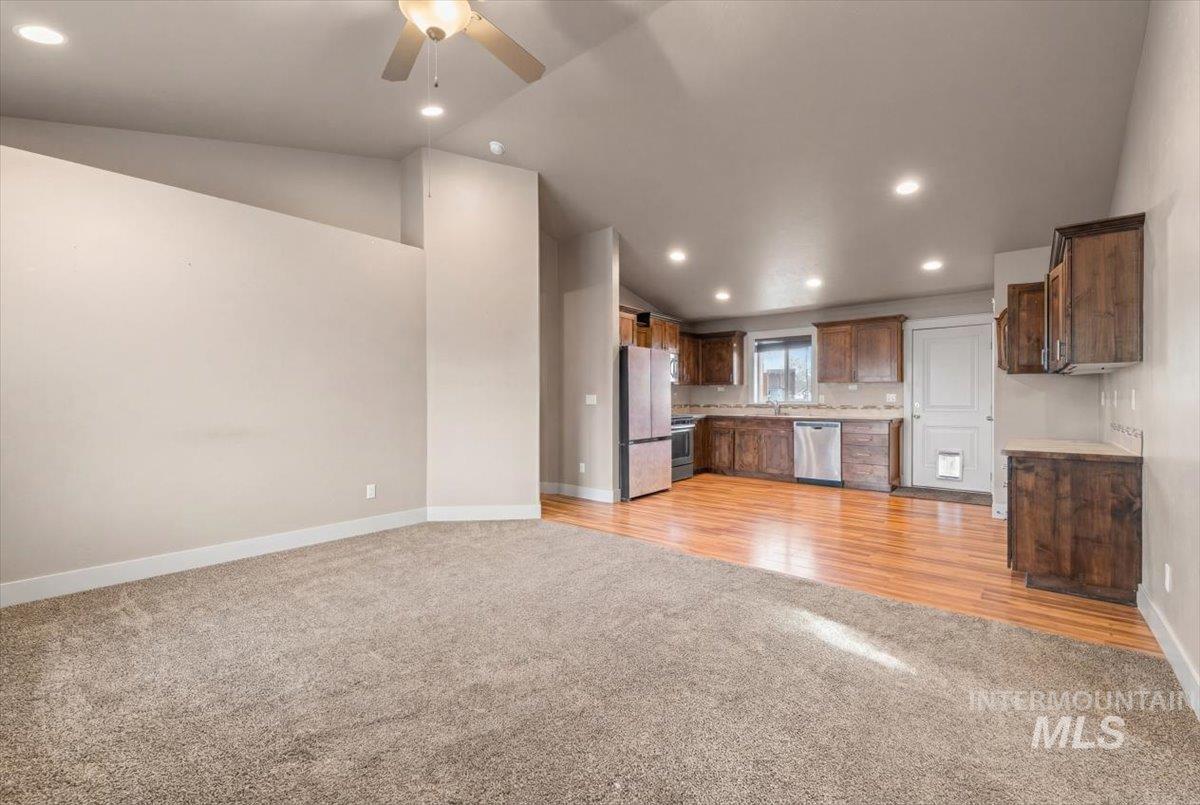 100 Covered Wagon Ct, Wilder, Idaho 83676, 3 Bedrooms, 2 Bathrooms, Residential For Sale, Price $310,000, 98970041