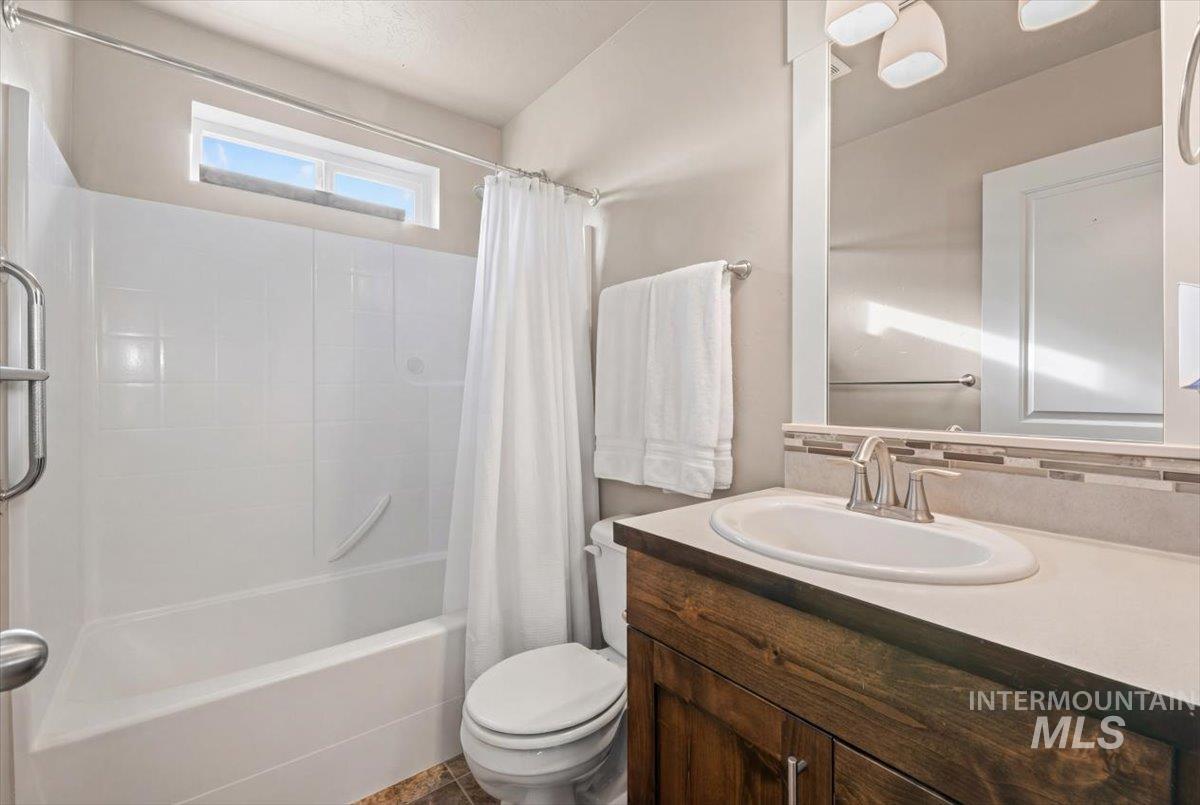 100 Covered Wagon Ct, Wilder, Idaho 83676, 3 Bedrooms, 2 Bathrooms, Residential For Sale, Price $310,000, 98970041