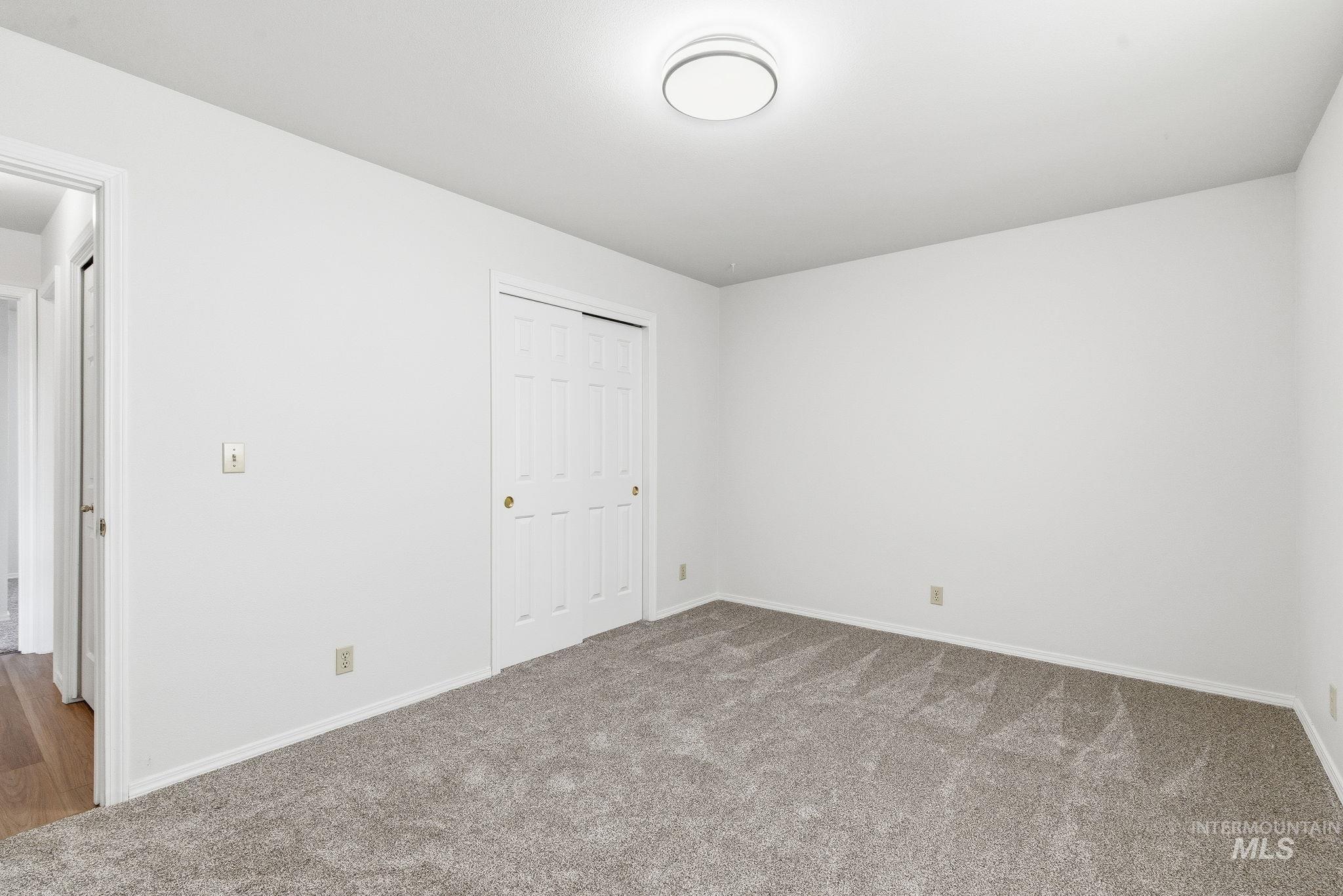 2255 E Grapewood Dr, Meridian, Idaho 83646, 3 Bedrooms, 2 Bathrooms, Residential For Sale, Price $412,000, 98970050