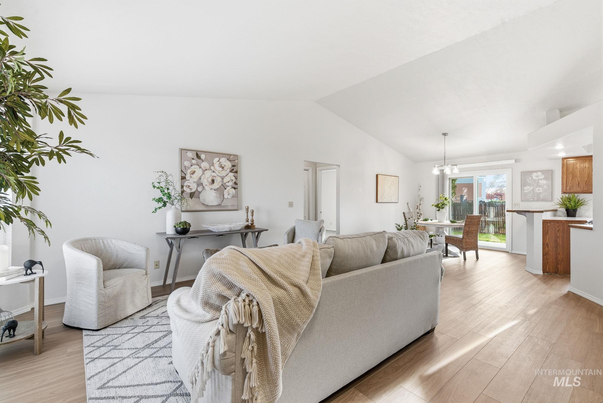 2255 E Grapewood Dr, Meridian, Idaho 83646, 3 Bedrooms, 2 Bathrooms, Residential For Sale, Price $412,000, 98970050