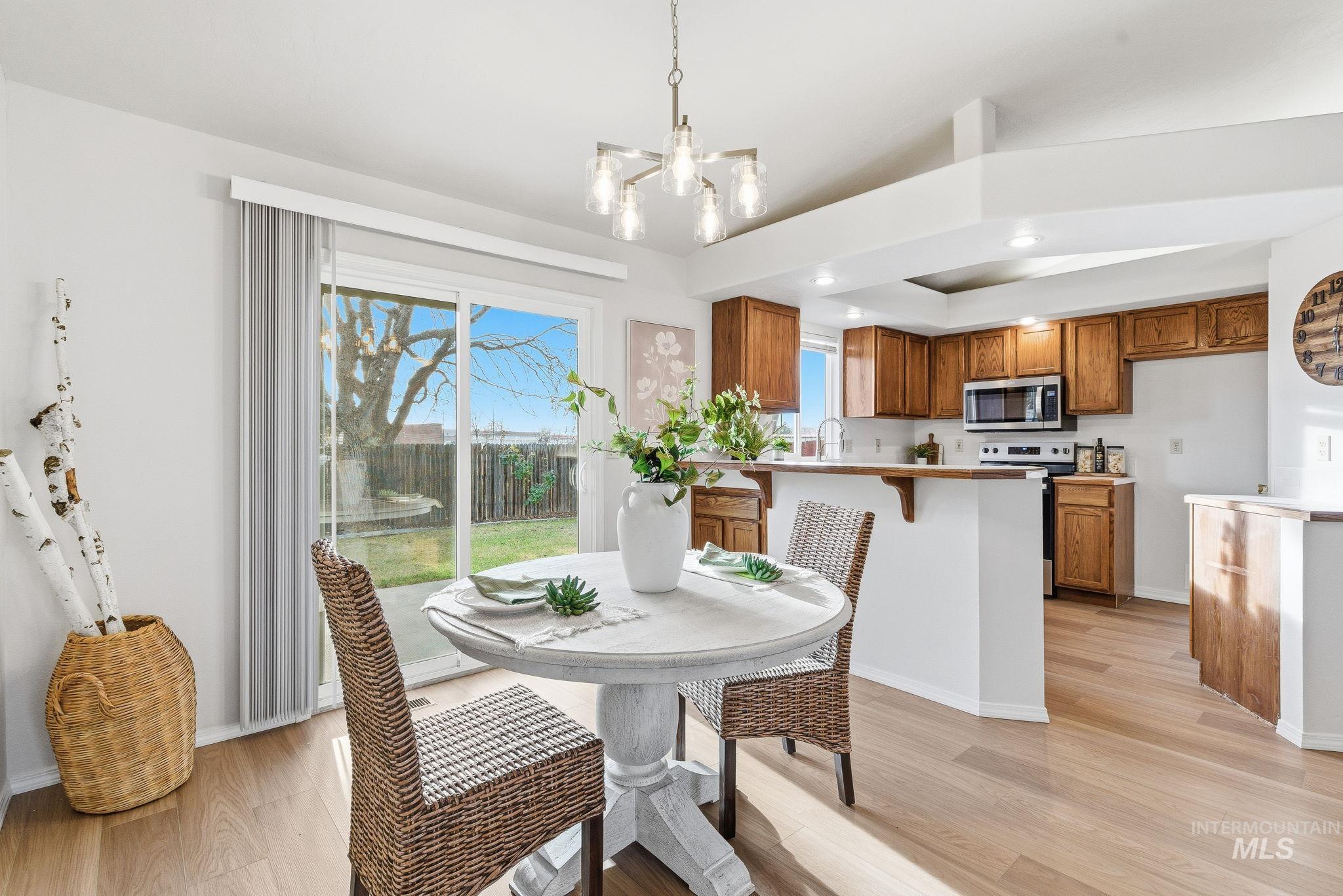 2255 E Grapewood Dr, Meridian, Idaho 83646, 3 Bedrooms, 2 Bathrooms, Residential For Sale, Price $412,000, 98970050