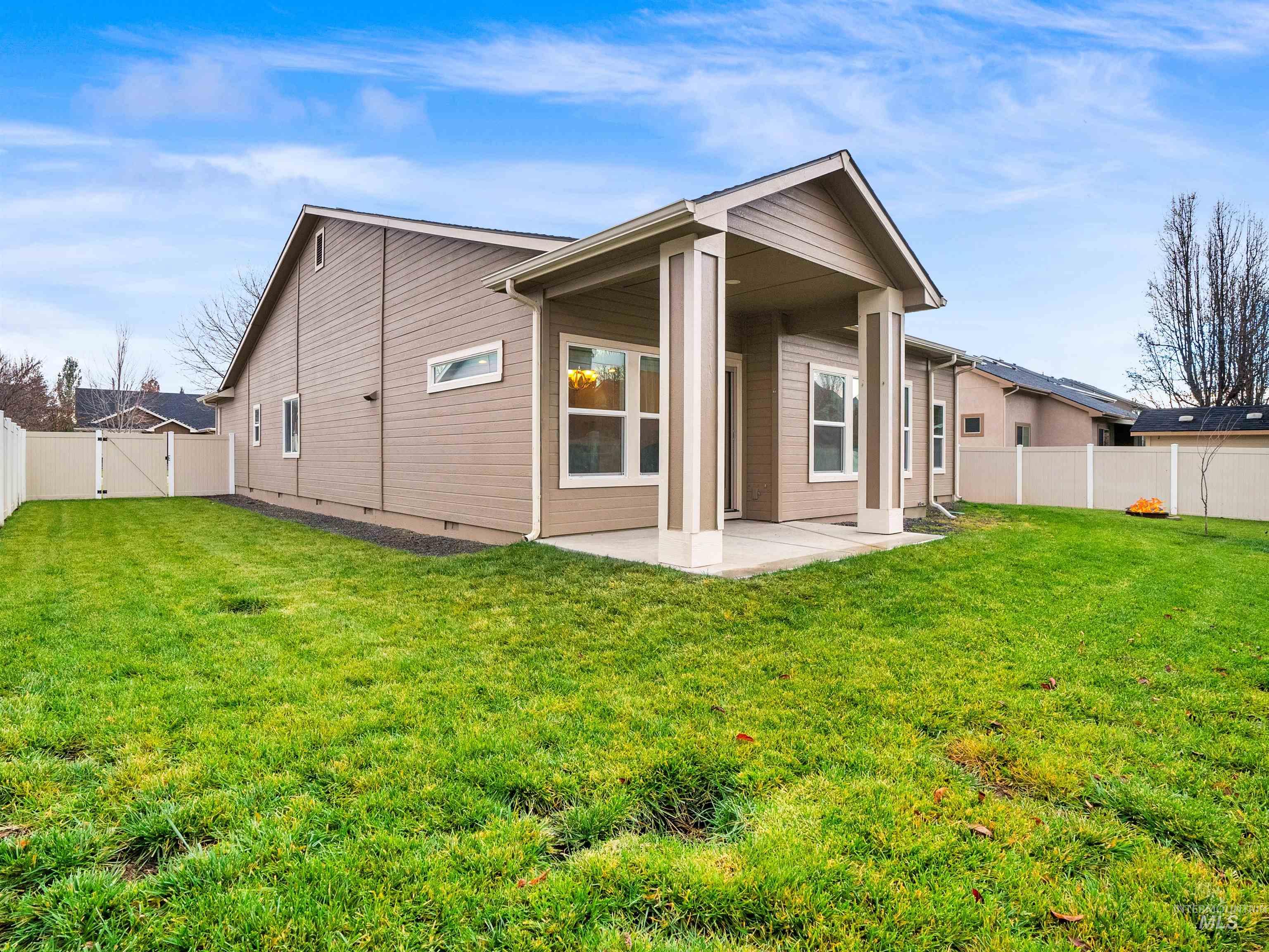 10306 Fallow Field, Nampa, Idaho 83687, 3 Bedrooms, 2 Bathrooms, Residential For Sale, Price $439,900, 98970051