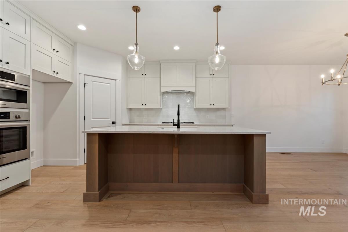 6604 N Good Dr., Eagle, Idaho 83629, 3 Bedrooms, 2.5 Bathrooms, Residential For Sale, Price $629,880, 98970053