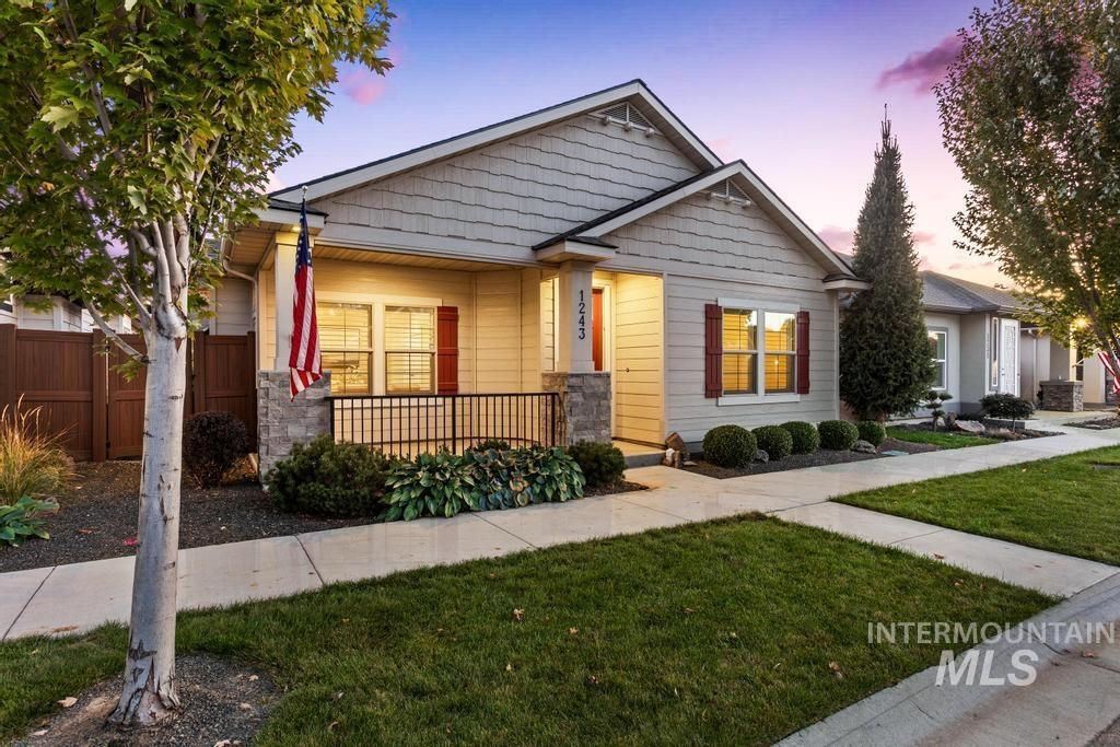 1243 E Prairiefire St, Meridian, Idaho 83646, 3 Bedrooms, 2 Bathrooms, Residential For Sale, Price $500,000, 98970054