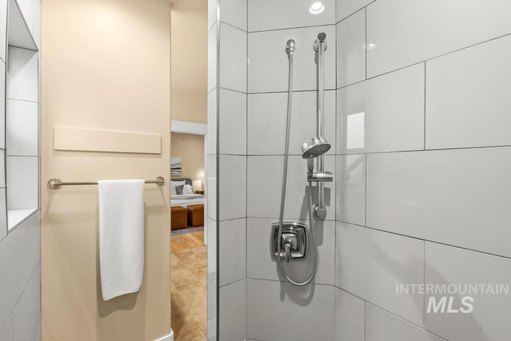 1243 E Prairiefire St, Meridian, Idaho 83646, 3 Bedrooms, 2 Bathrooms, Residential For Sale, Price $500,000, 98970054