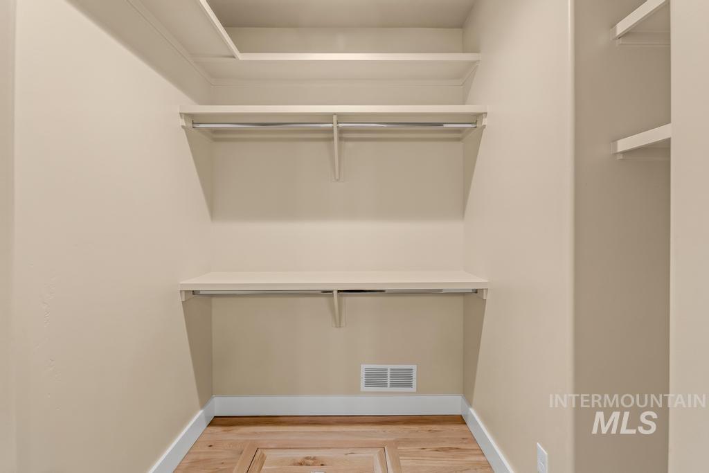 1243 E Prairiefire St, Meridian, Idaho 83646, 3 Bedrooms, 2 Bathrooms, Residential For Sale, Price $500,000, 98970054