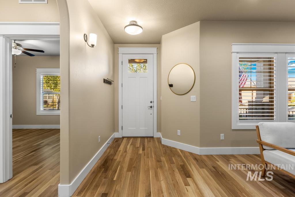 1243 E Prairiefire St, Meridian, Idaho 83646, 3 Bedrooms, 2 Bathrooms, Residential For Sale, Price $500,000, 98970054