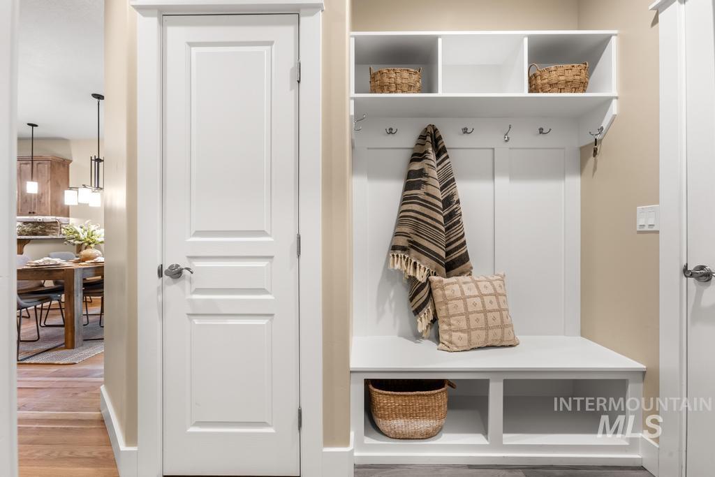 1243 E Prairiefire St, Meridian, Idaho 83646, 3 Bedrooms, 2 Bathrooms, Residential For Sale, Price $500,000, 98970054