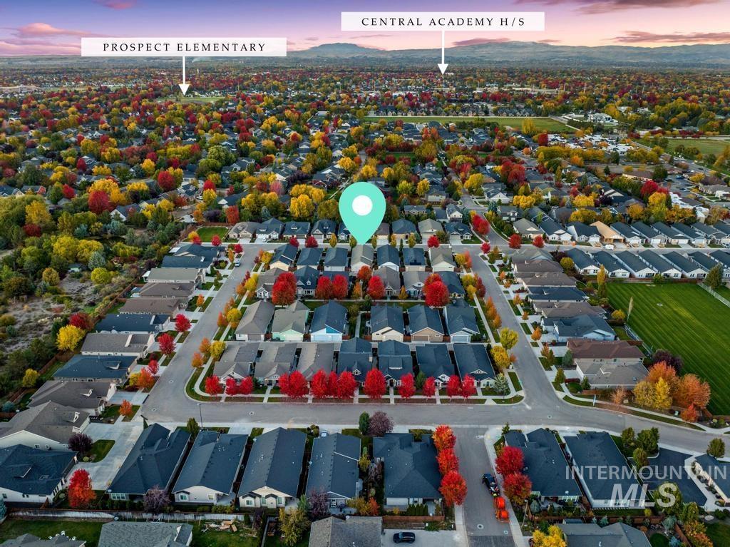 1243 E Prairiefire St, Meridian, Idaho 83646, 3 Bedrooms, 2 Bathrooms, Residential For Sale, Price $500,000, 98970054