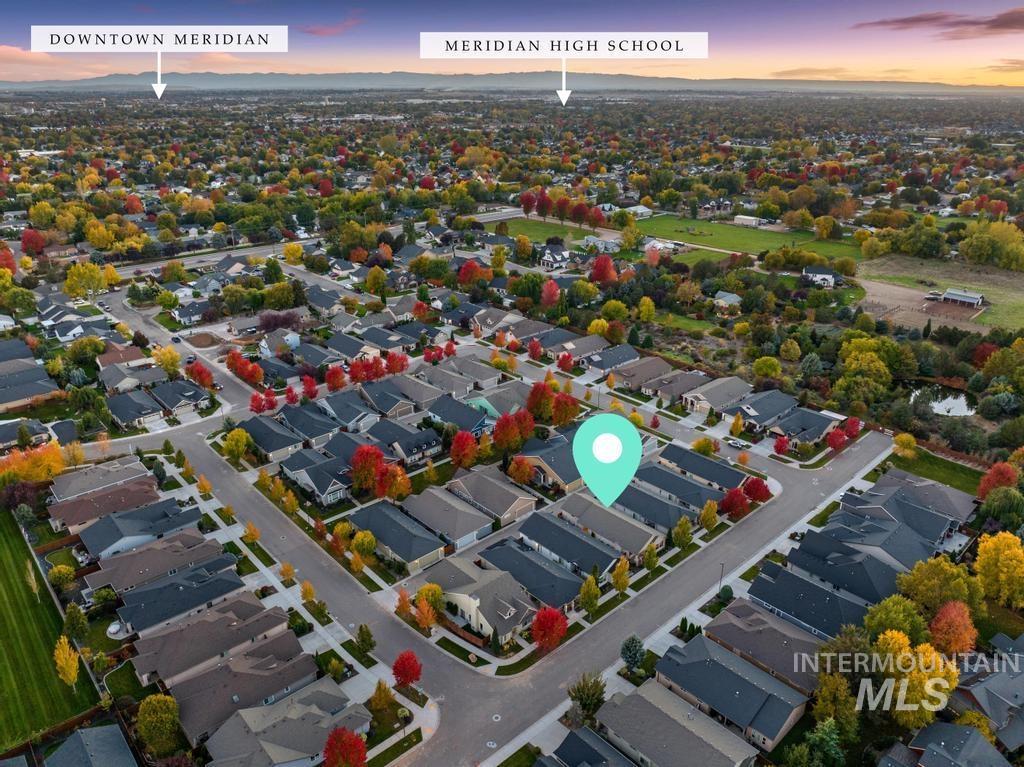 1243 E Prairiefire St, Meridian, Idaho 83646, 3 Bedrooms, 2 Bathrooms, Residential For Sale, Price $500,000, 98970054