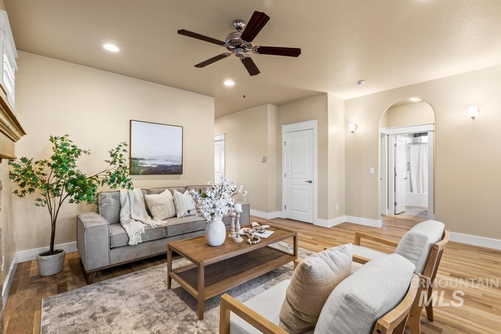 1243 E Prairiefire St, Meridian, Idaho 83646, 3 Bedrooms, 2 Bathrooms, Residential For Sale, Price $500,000, 98970054