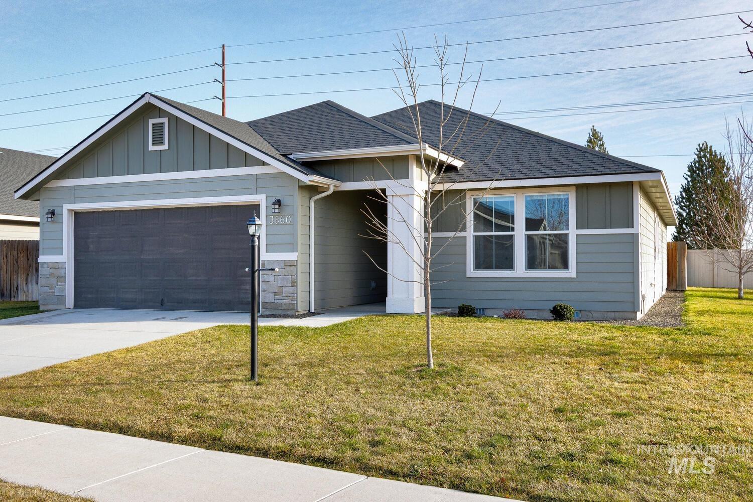 3660 S Alice Falls Ave, Nampa, Idaho 83686, 3 Bedrooms, 2 Bathrooms, Residential For Sale, Price $389,999,MLS 98970055