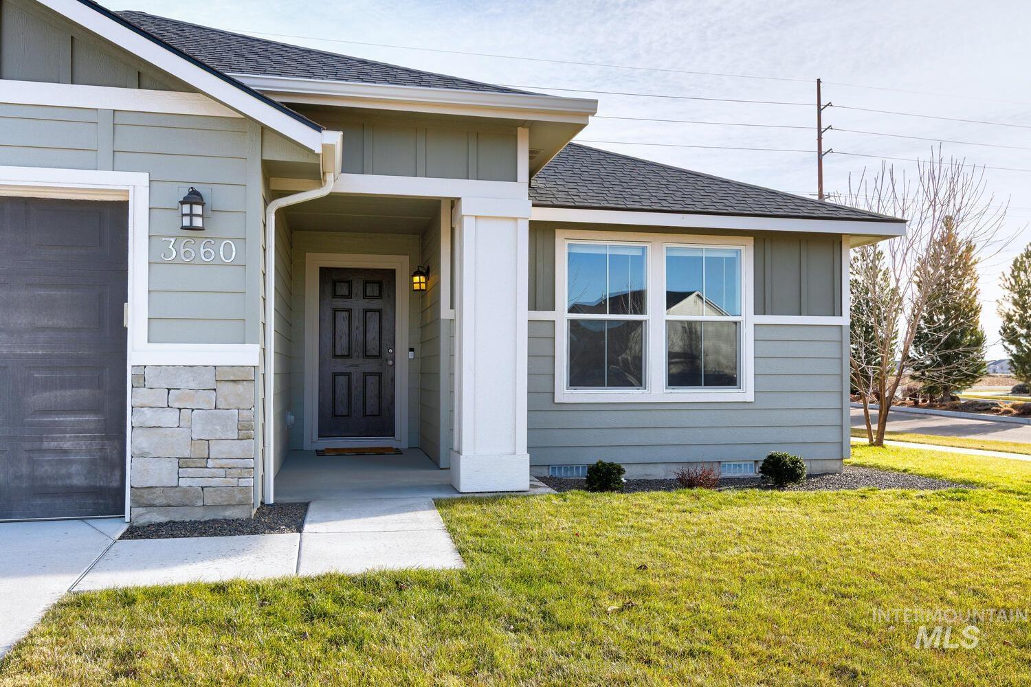 3660 S Alice Falls Ave, Nampa, Idaho 83686, 3 Bedrooms, 2 Bathrooms, Residential For Sale, Price $389,999,MLS 98970055