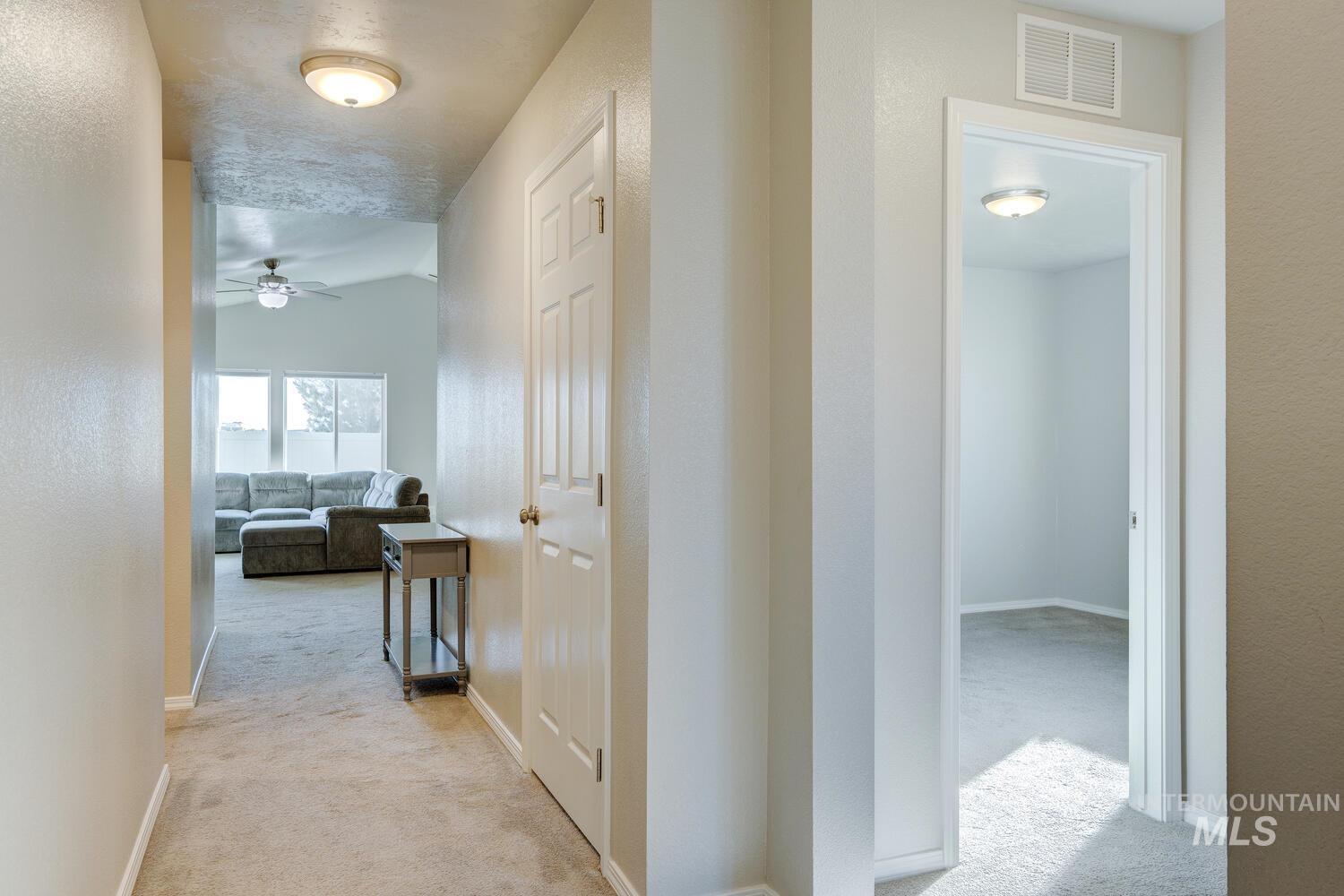 3660 S Alice Falls Ave, Nampa, Idaho 83686, 3 Bedrooms, 2 Bathrooms, Residential For Sale, Price $389,999,MLS 98970055