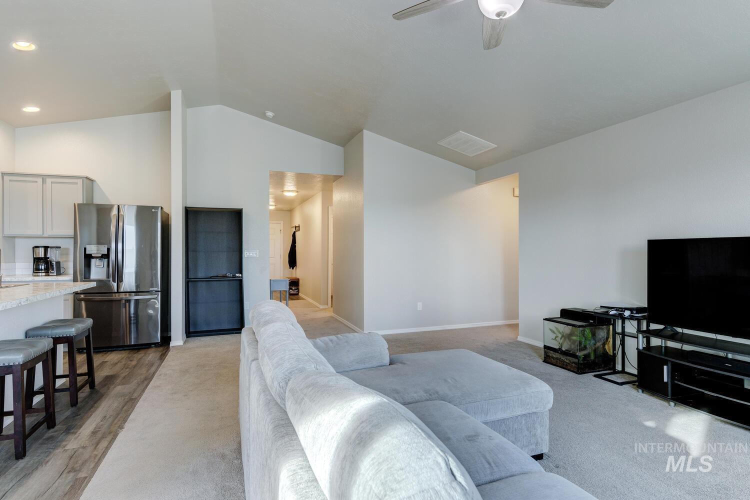 3660 S Alice Falls Ave, Nampa, Idaho 83686, 3 Bedrooms, 2 Bathrooms, Residential For Sale, Price $389,999,MLS 98970055