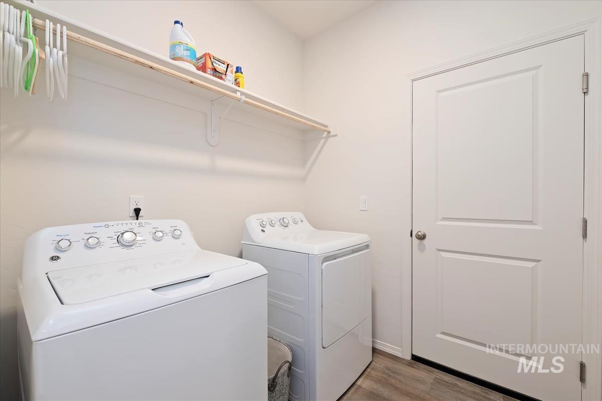 1849 NW Enterprise Way, Mountain Home, Idaho 83647, 2 Bedrooms, 2 Bathrooms, Residential For Sale, Price $299,000, 98970059