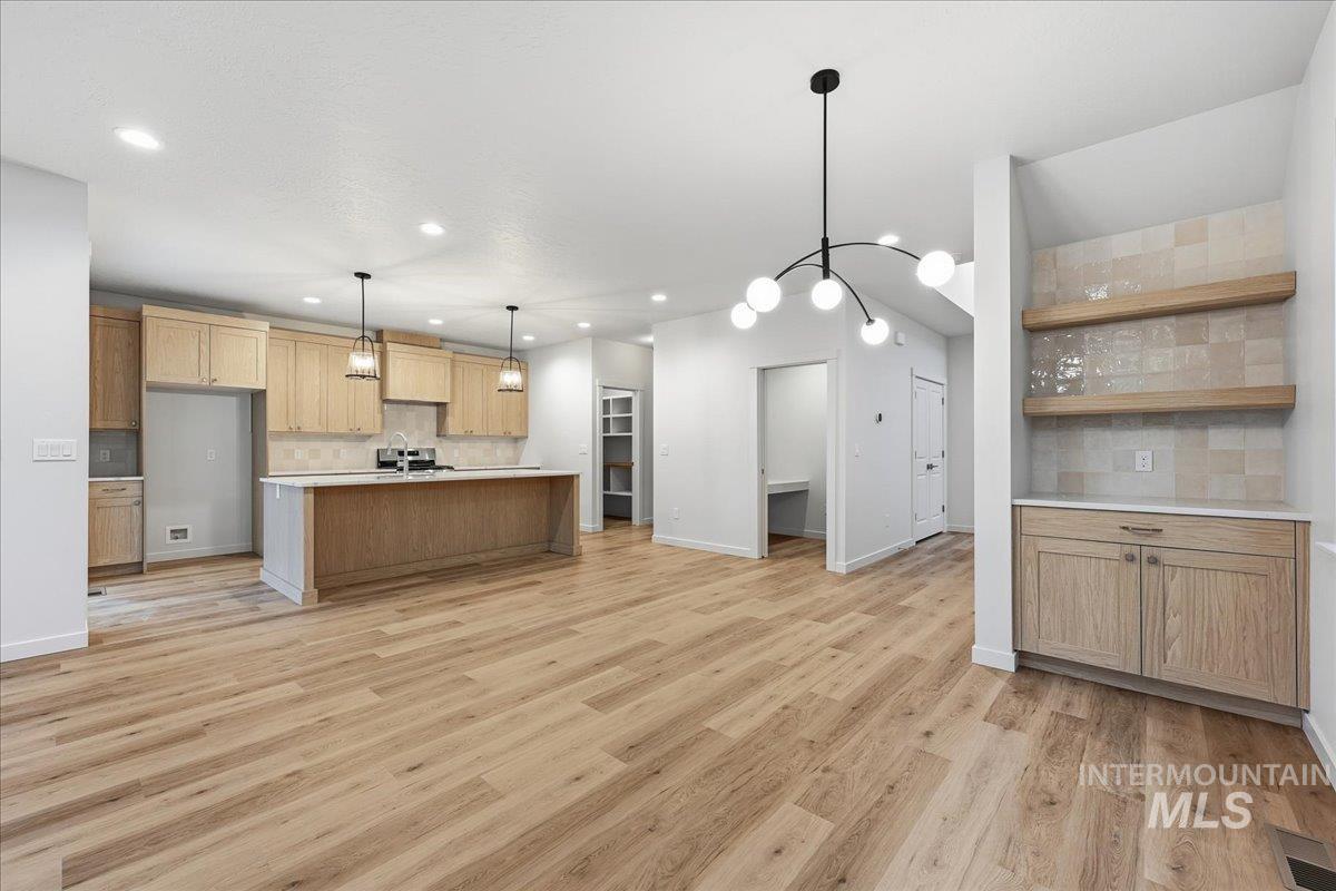 9647 W Kate Dr, Boise, Idaho 83714, 3 Bedrooms, 2.5 Bathrooms, Residential For Sale, Price $554,900, 98970060