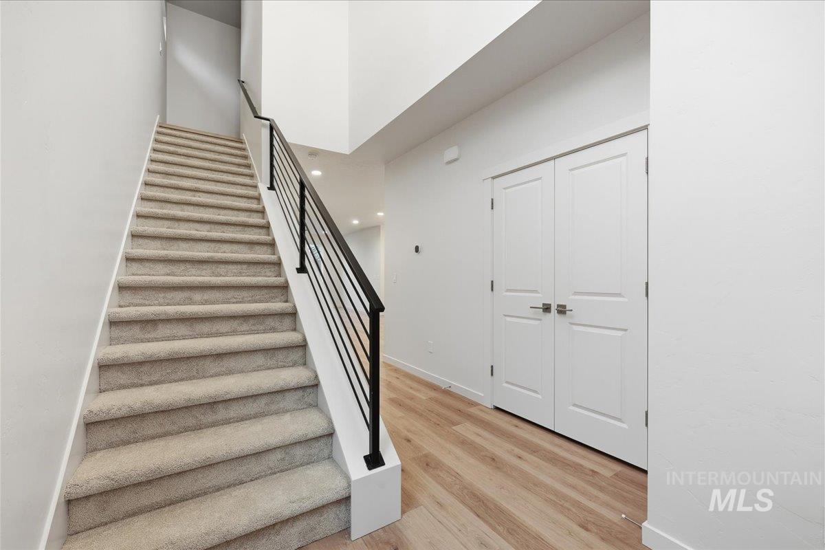 9647 W Kate Dr, Boise, Idaho 83714, 3 Bedrooms, 2.5 Bathrooms, Residential For Sale, Price $554,900, 98970060