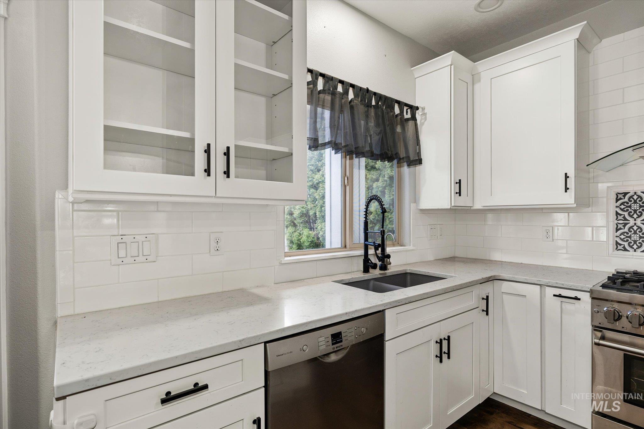 2910 S Mayflower Way, Boise, Idaho 83709-8567, 4 Bedrooms, 3 Bathrooms, Residential For Sale, Price $975,000, 98970061