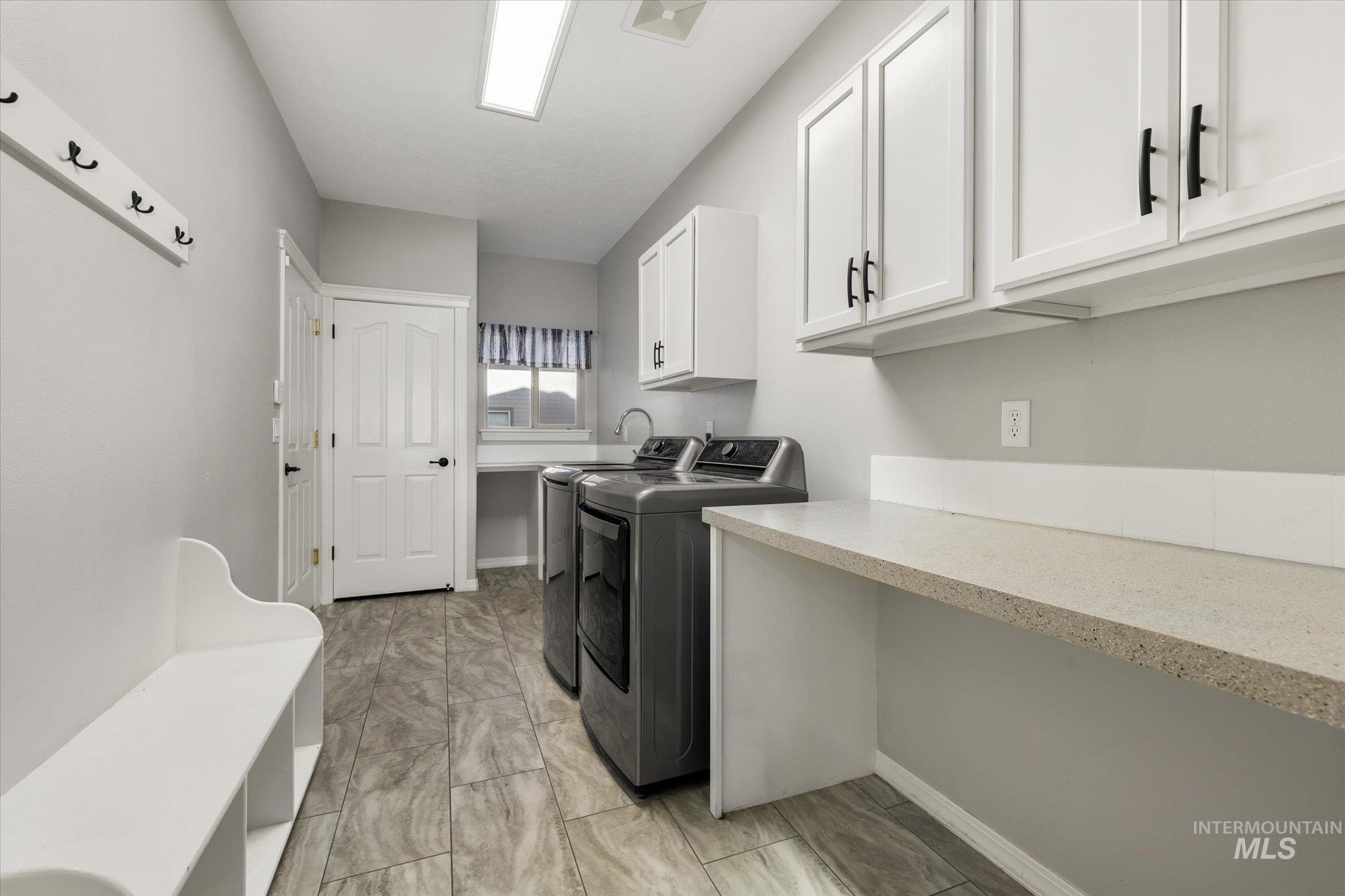 2910 S Mayflower Way, Boise, Idaho 83709-8567, 4 Bedrooms, 3 Bathrooms, Residential For Sale, Price $975,000, 98970061