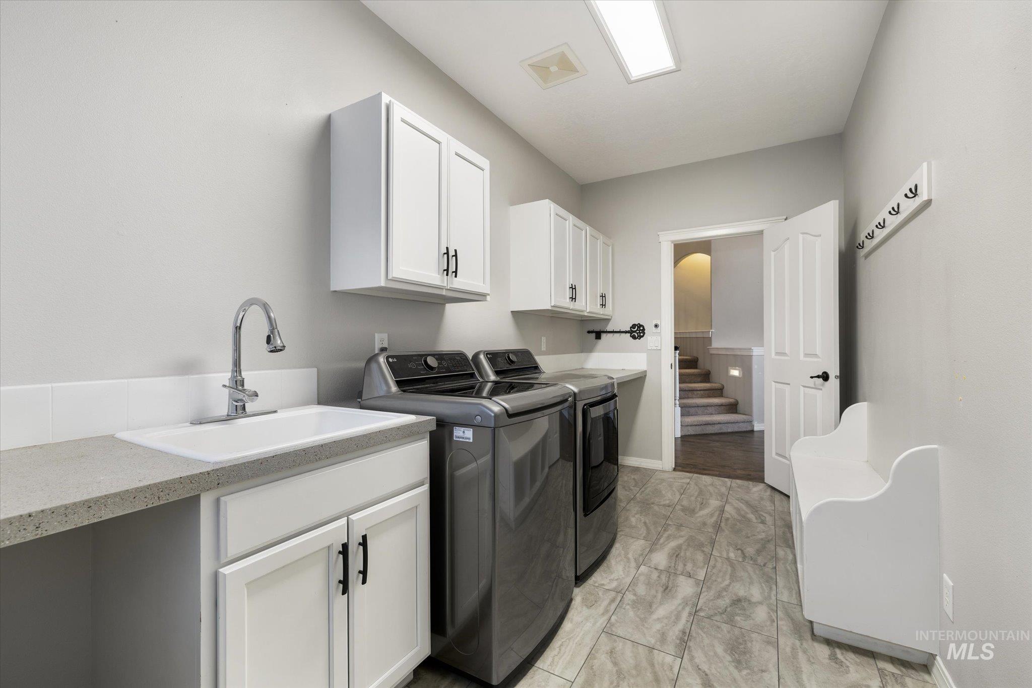 2910 S Mayflower Way, Boise, Idaho 83709-8567, 4 Bedrooms, 3 Bathrooms, Residential For Sale, Price $975,000, 98970061