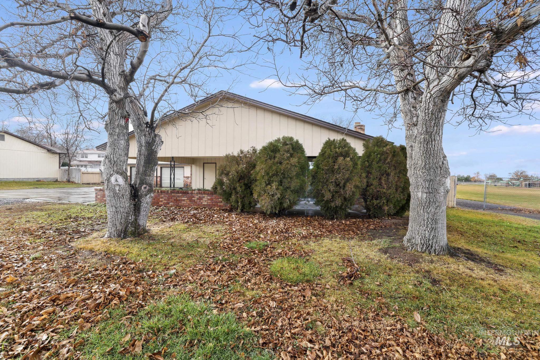 409 Clear Lakes Road, Buhl, Idaho 83316, 3 Bedrooms, 2 Bathrooms, Residential For Sale, Price $334,900, 98970062