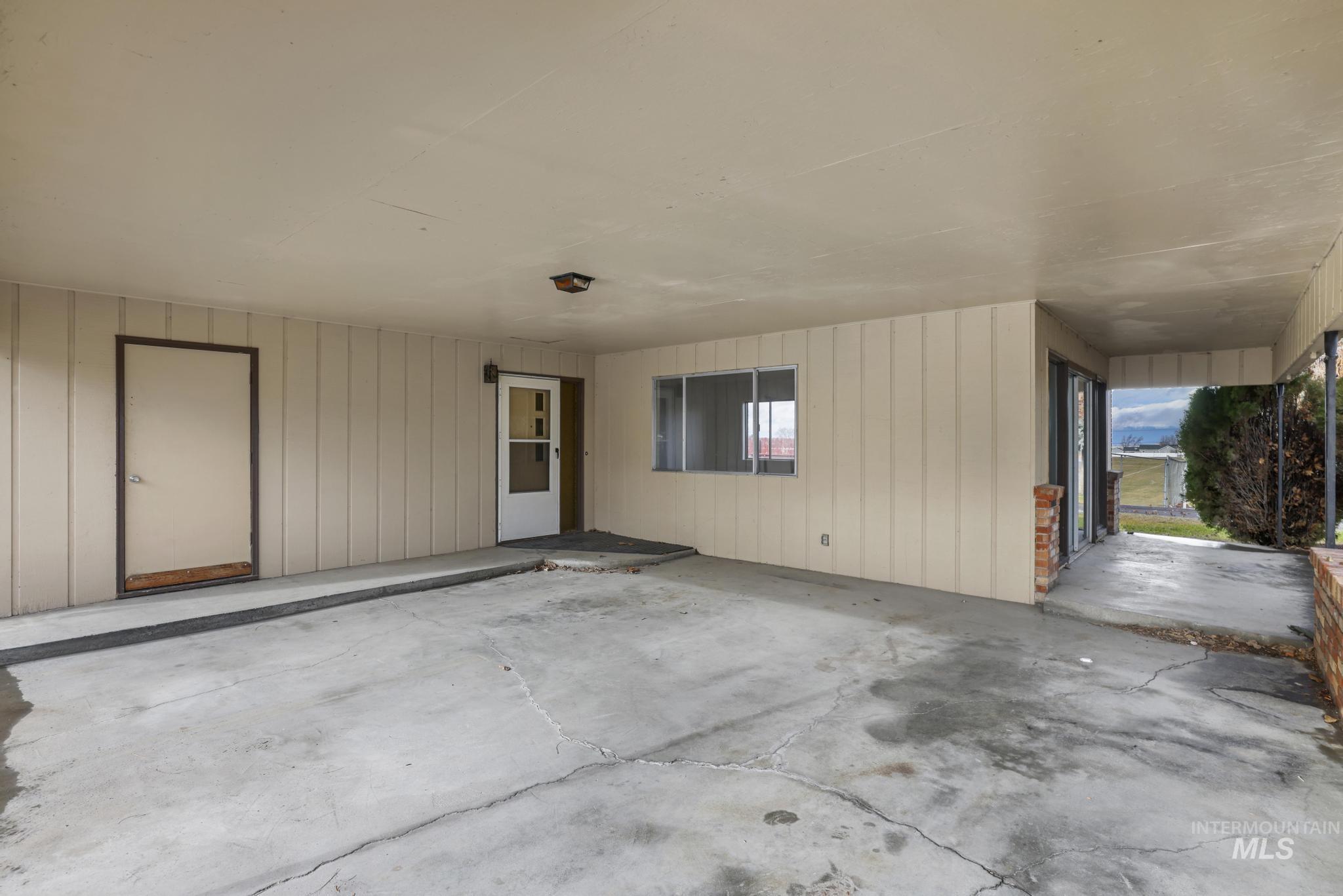 409 Clear Lakes Road, Buhl, Idaho 83316, 3 Bedrooms, 2 Bathrooms, Residential For Sale, Price $334,900, 98970062