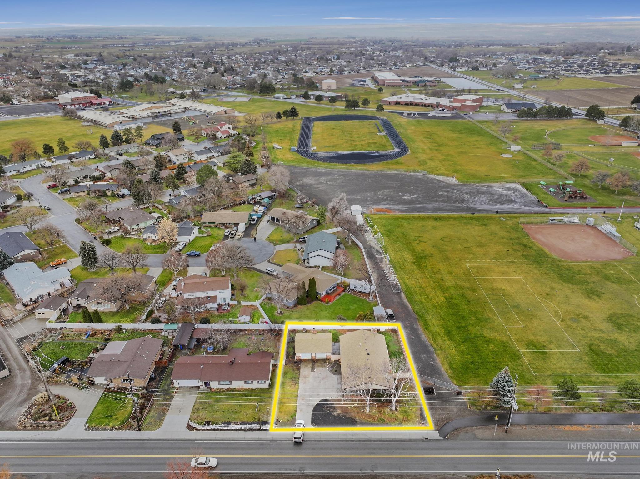 409 Clear Lakes Road, Buhl, Idaho 83316, 3 Bedrooms, 2 Bathrooms, Residential For Sale, Price $334,900, 98970062