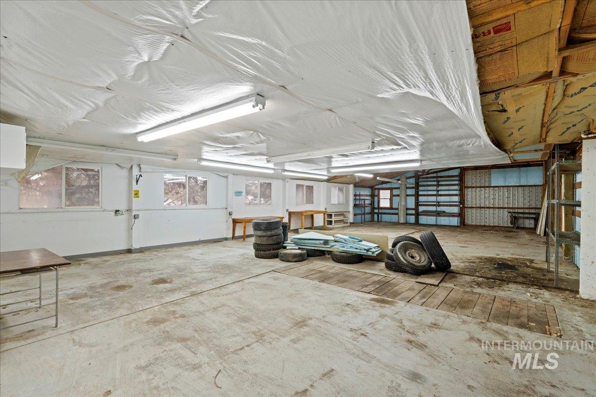 View of miscellaneous room