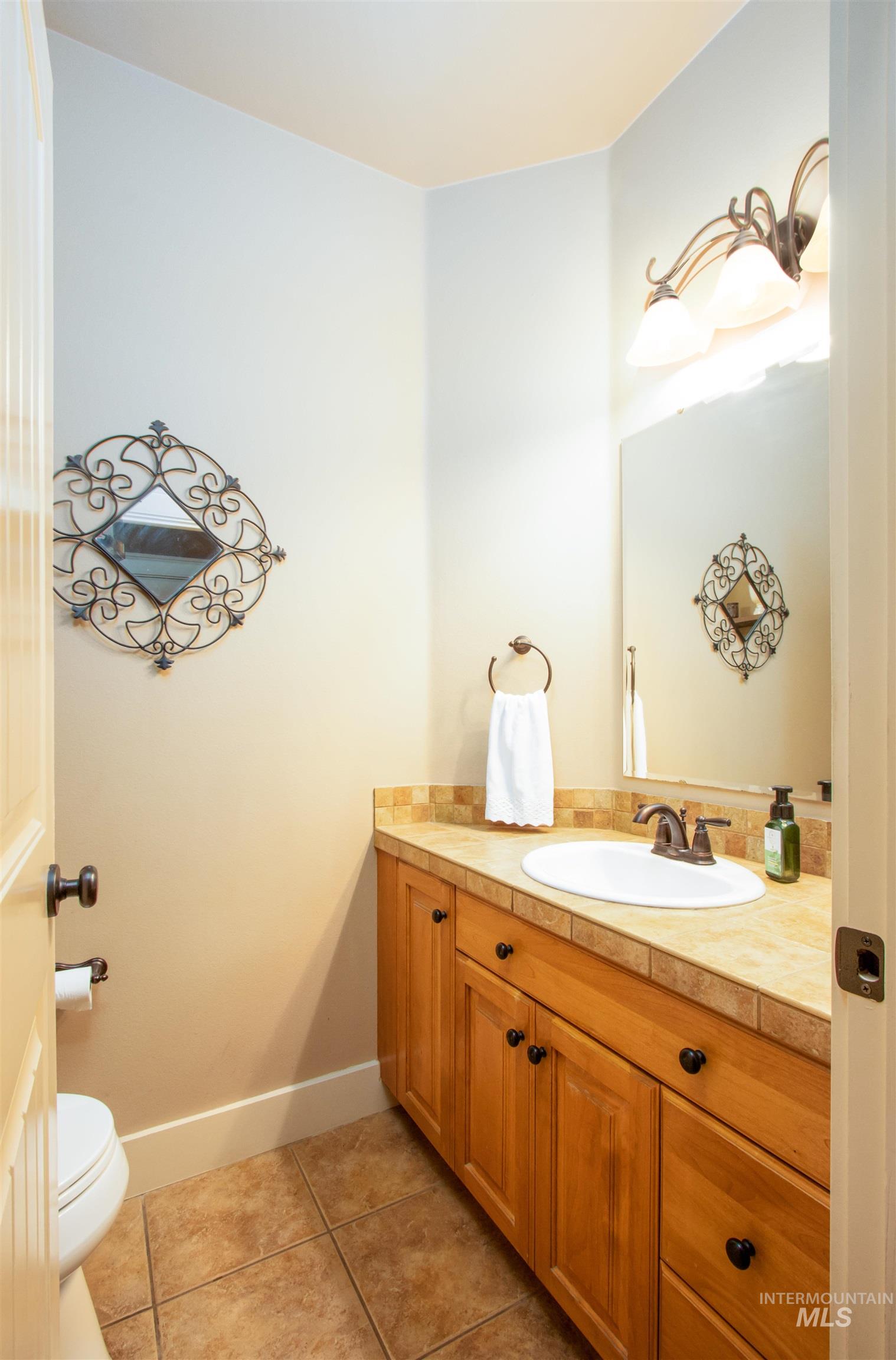 4512 N Trail Blazer, Meridian, Idaho 83642, 4 Bedrooms, 2.5 Bathrooms, Residential For Sale, Price $769,900, 98970071