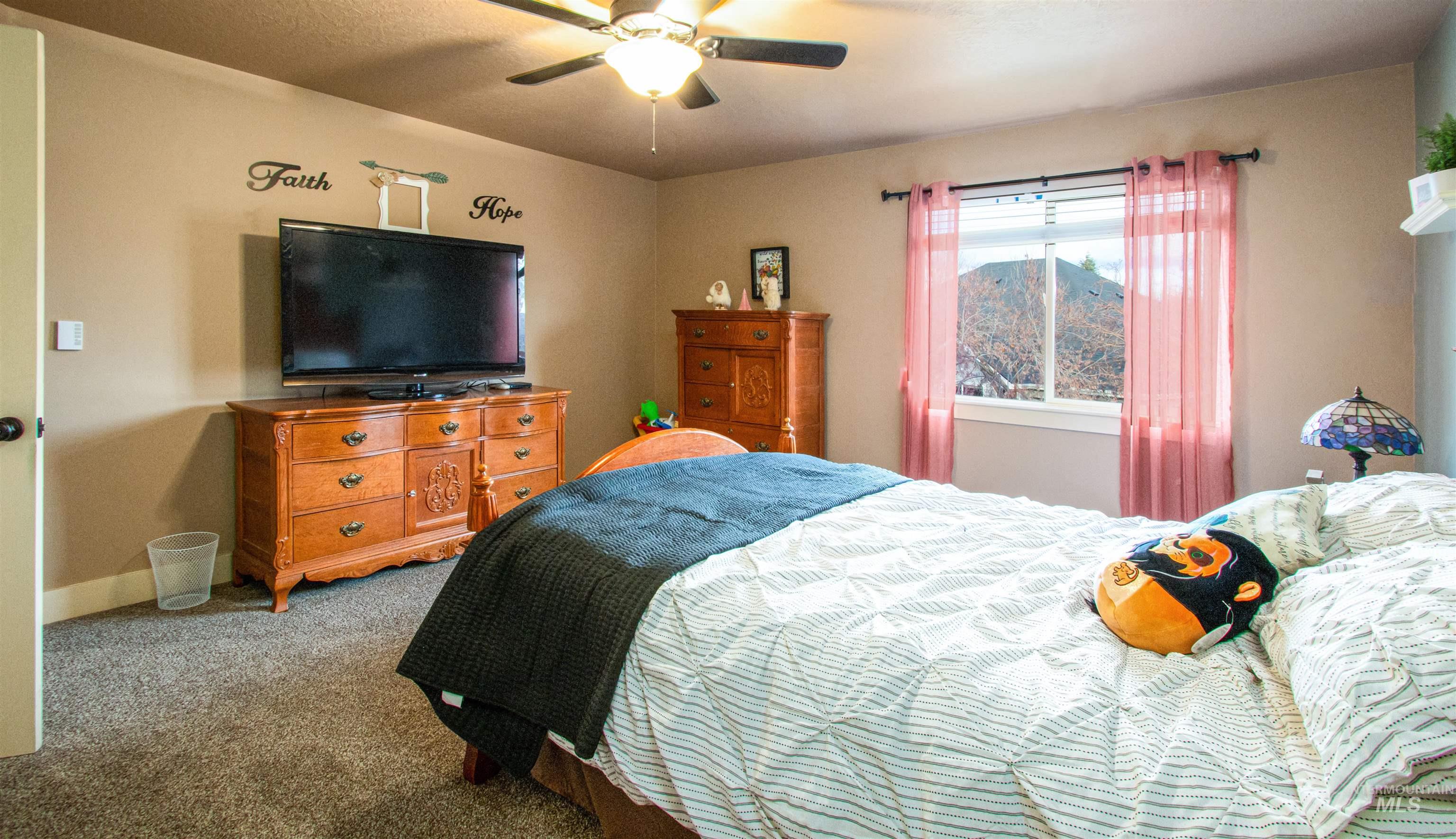 4512 N Trail Blazer, Meridian, Idaho 83642, 4 Bedrooms, 2.5 Bathrooms, Residential For Sale, Price $769,900, 98970071