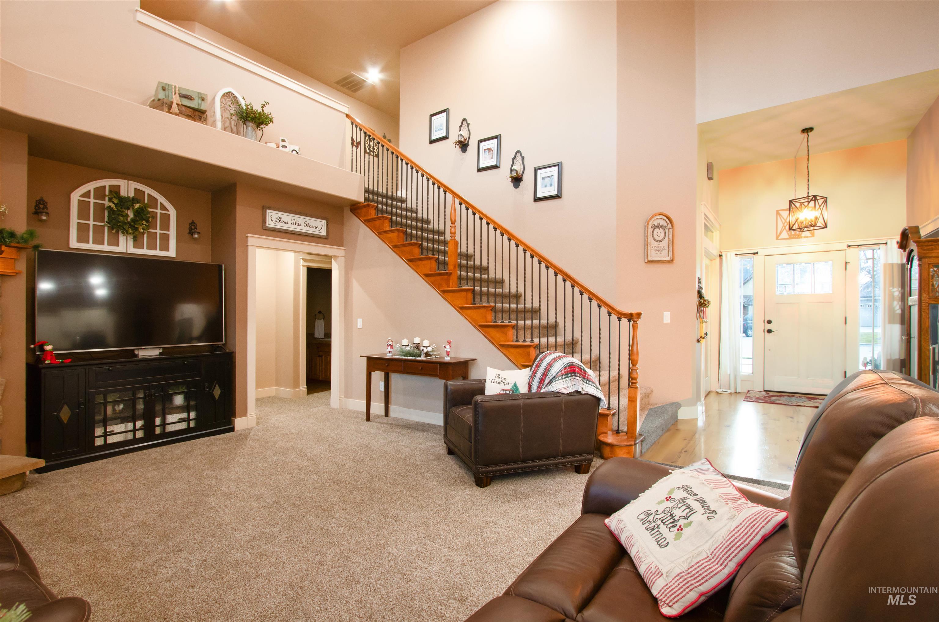 4512 N Trail Blazer, Meridian, Idaho 83642, 4 Bedrooms, 2.5 Bathrooms, Residential For Sale, Price $769,900, 98970071