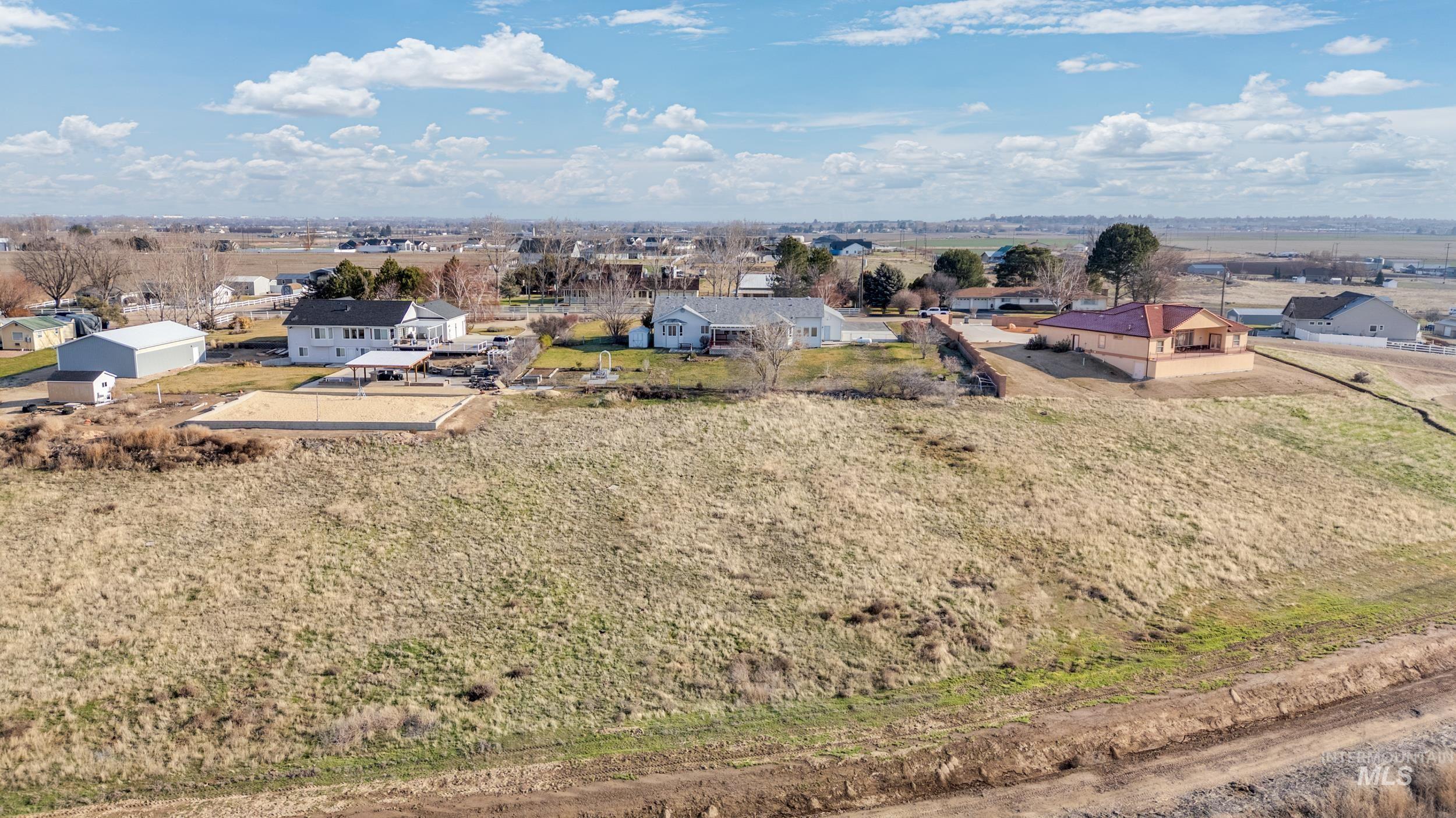 16677 Sage Acres Ln, Caldwell, Idaho 83607, 3 Bedrooms, 2.5 Bathrooms, Residential For Sale, Price $799,900,MLS 98970075