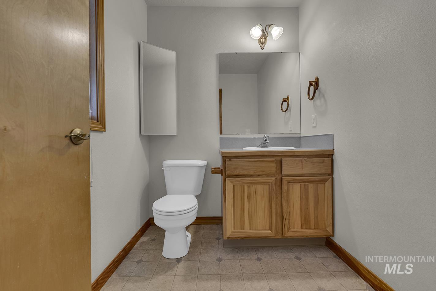 16677 Sage Acres Ln, Caldwell, Idaho 83607, 3 Bedrooms, 2.5 Bathrooms, Residential For Sale, Price $799,900,MLS 98970075